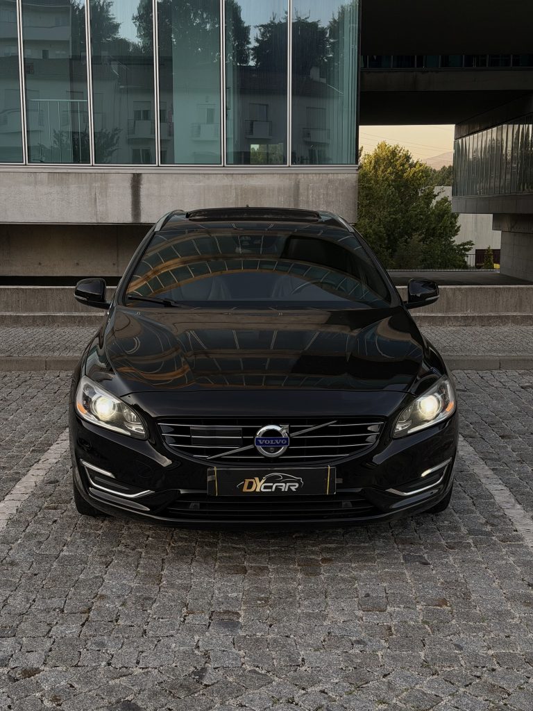Volvo V60 D6