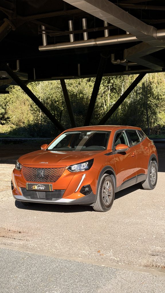 Peugeot E-2008 Active