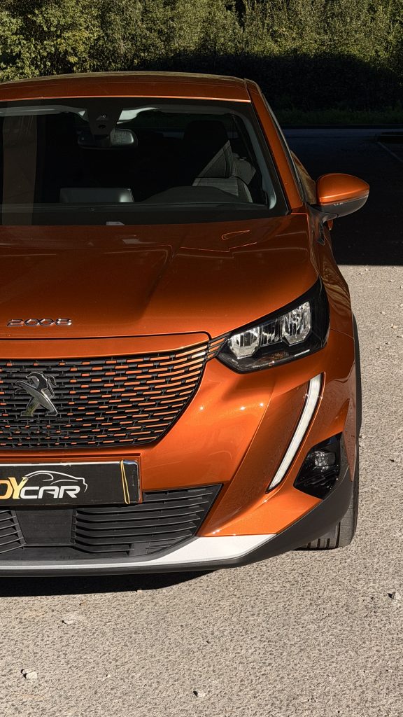 Peugeot E-2008 Active